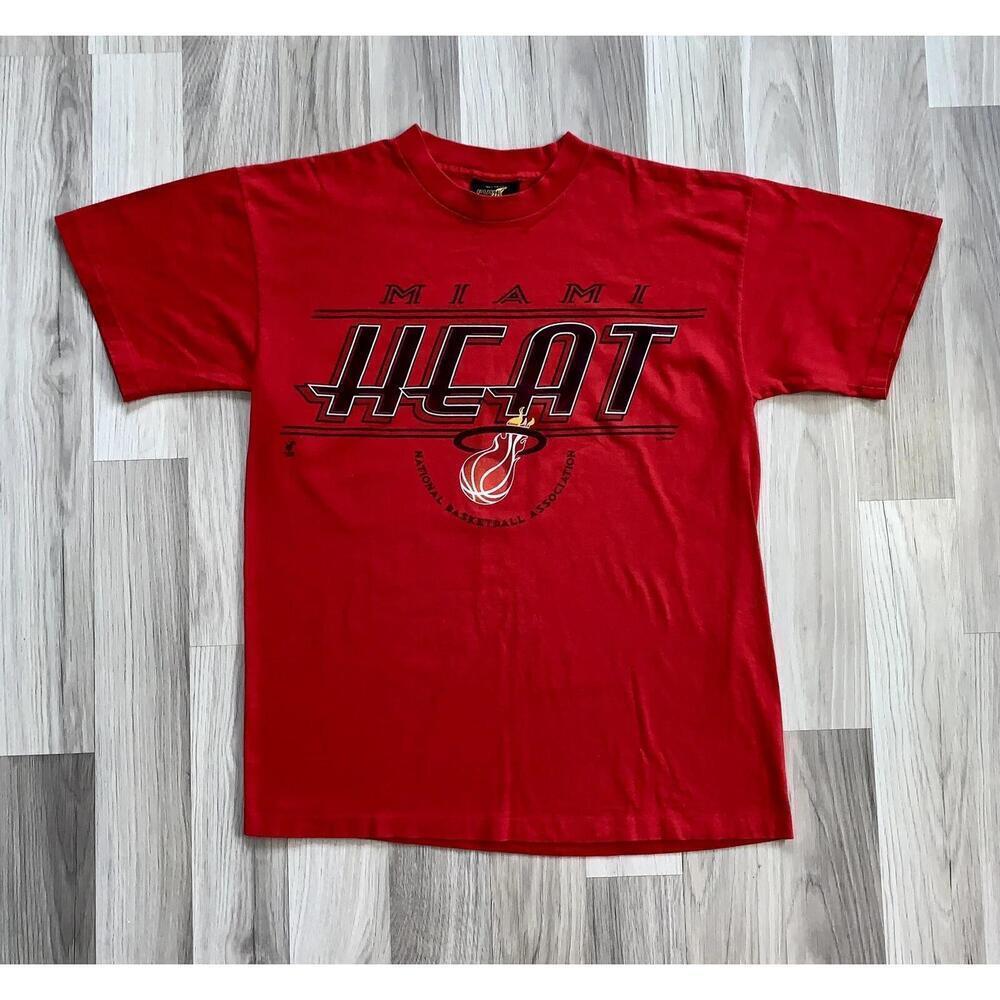 Miami Heat Single Stitch Retro Basketball Fan T-Shirt